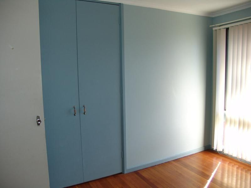 4 Yanderra Close, Hammondville NSW 2170