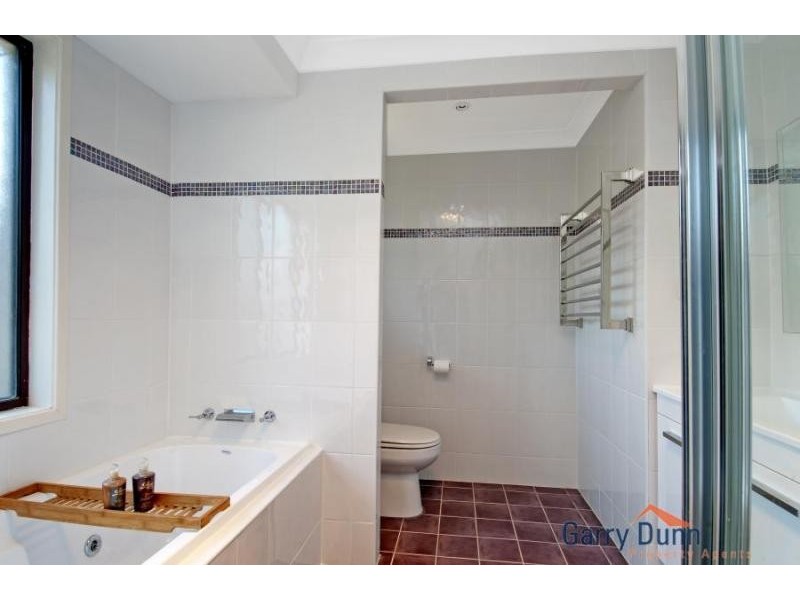 2 Procter Close, Abbotsbury NSW 2176