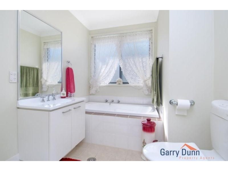 18 Cantello Avenue, Hammondville NSW 2170