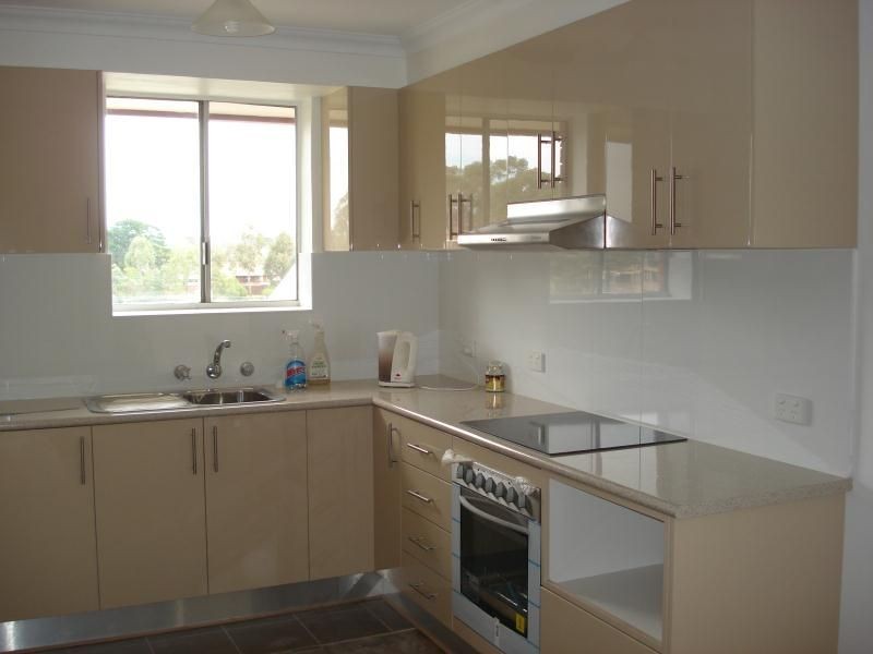 8/139 Moore, Liverpool NSW 2170