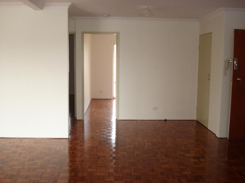 8/139 Moore, Liverpool NSW 2170