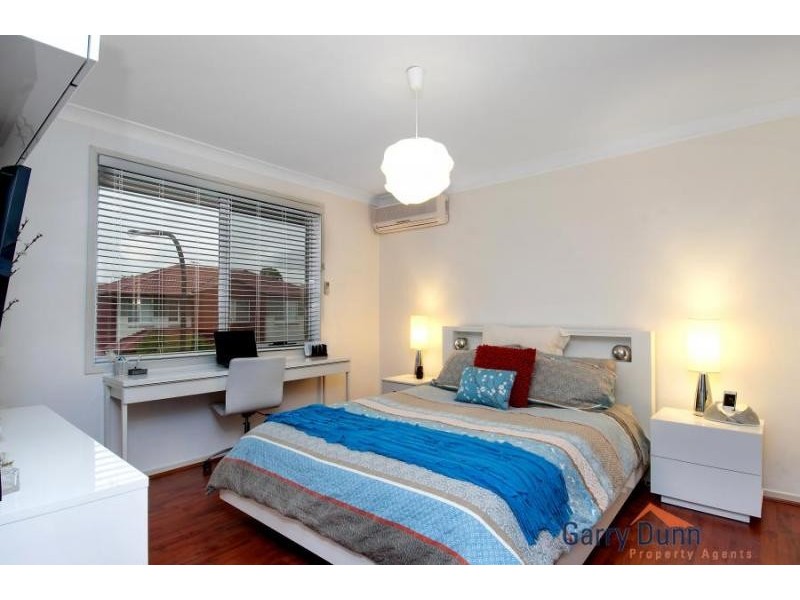 41 Whitfield Pde, Hammondville NSW 2170