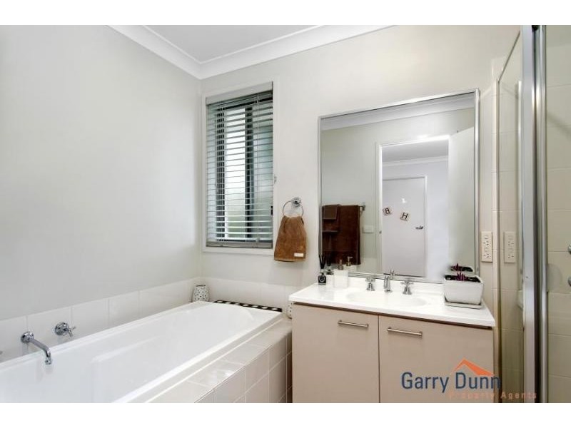 41 Whitfield Pde, Hammondville NSW 2170