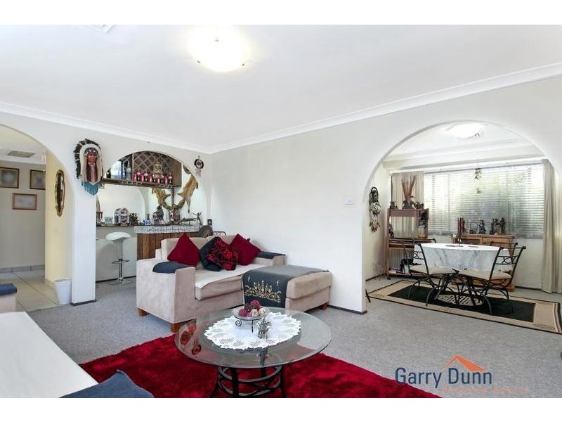 6  Foveaux Ave, Lurnea NSW 2170