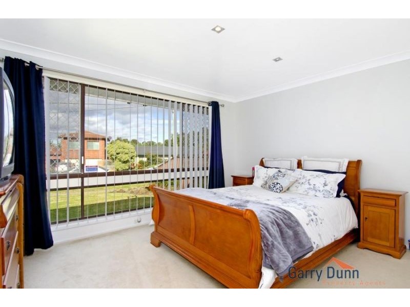 48 Stewart Ave, Hammondville NSW 2170