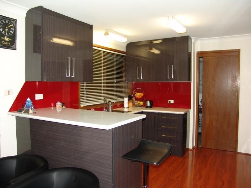 10 Harrow Road, Glenfield NSW 2167