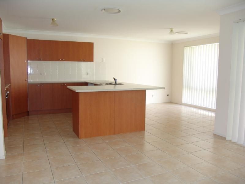 156B Mannow Ave, West Hoxton NSW 2171