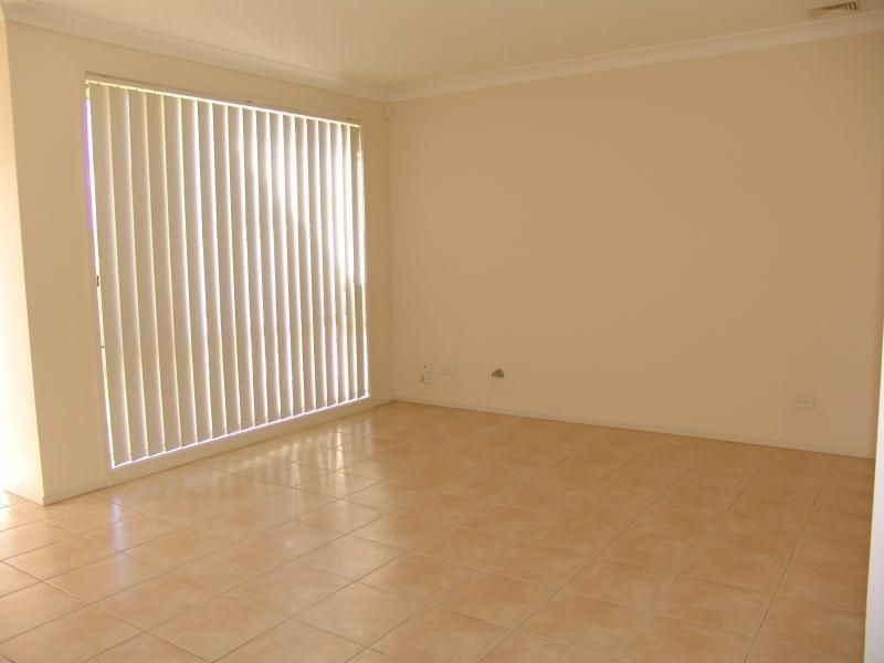 156B Mannow Ave, West Hoxton NSW 2171