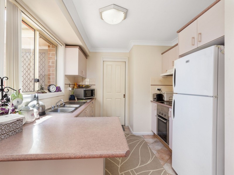 2/204 Heathcote Rd, Hammondville NSW 2170