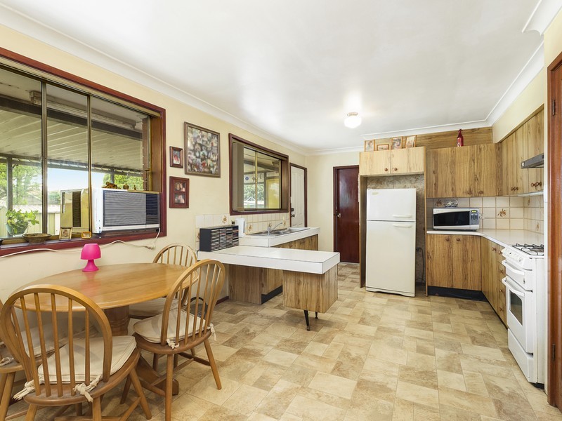 17 Sligar Ave, Hammondville NSW 2170