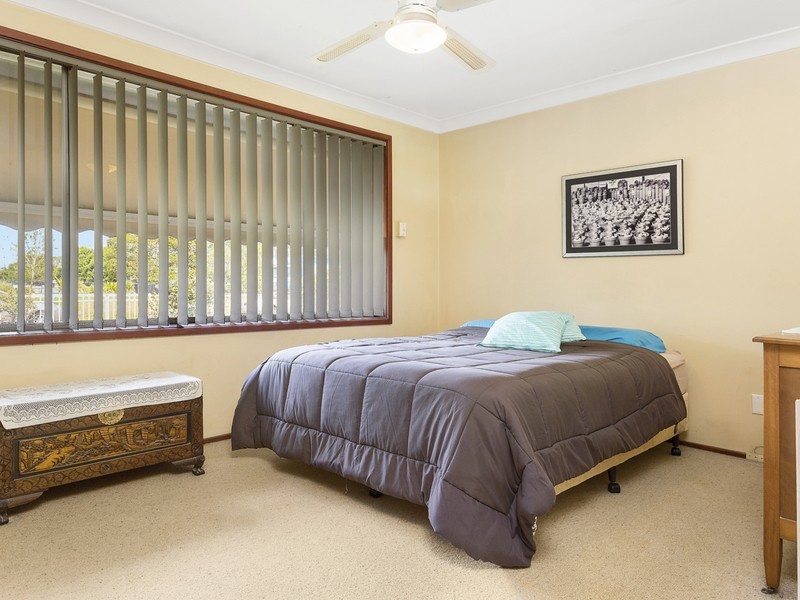 17 Sligar Ave, Hammondville NSW 2170