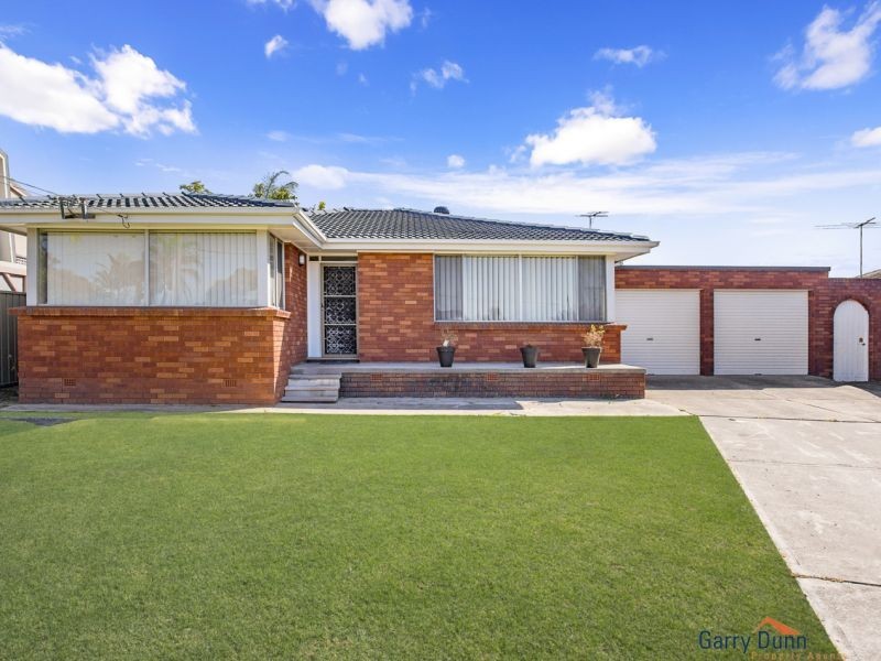 7 Evans Ave, Moorebank NSW 2170