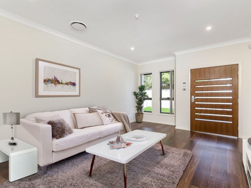 72 Walder Rd, Hammondville NSW 2170