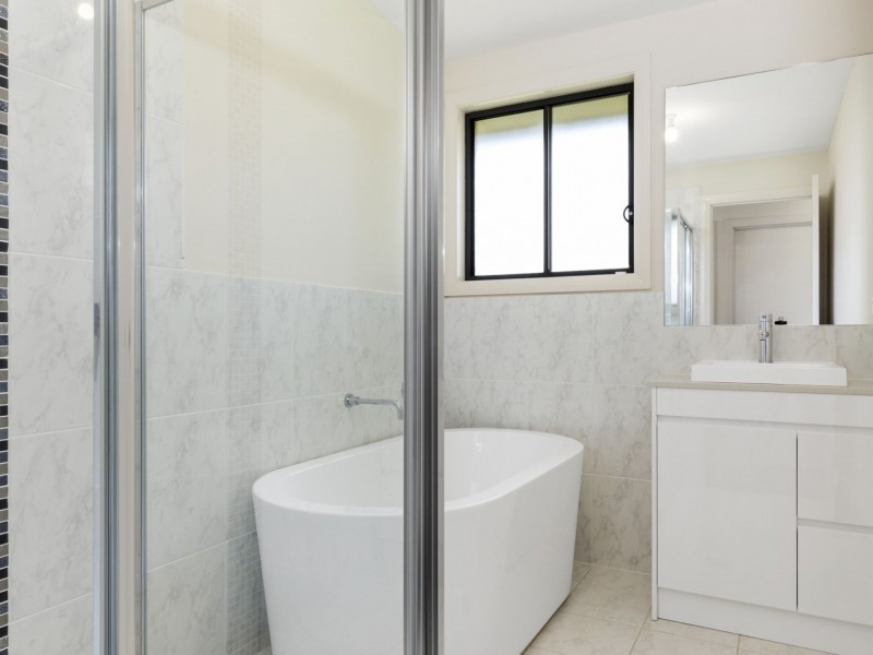 72 Walder Rd, Hammondville NSW 2170