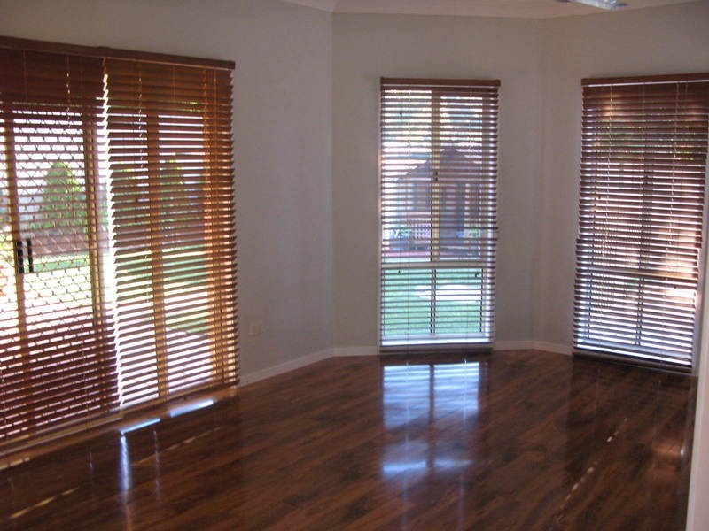 4  Camelot Close, Valentine NSW 2280
