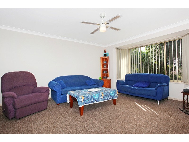 Mannering Park NSW 2259