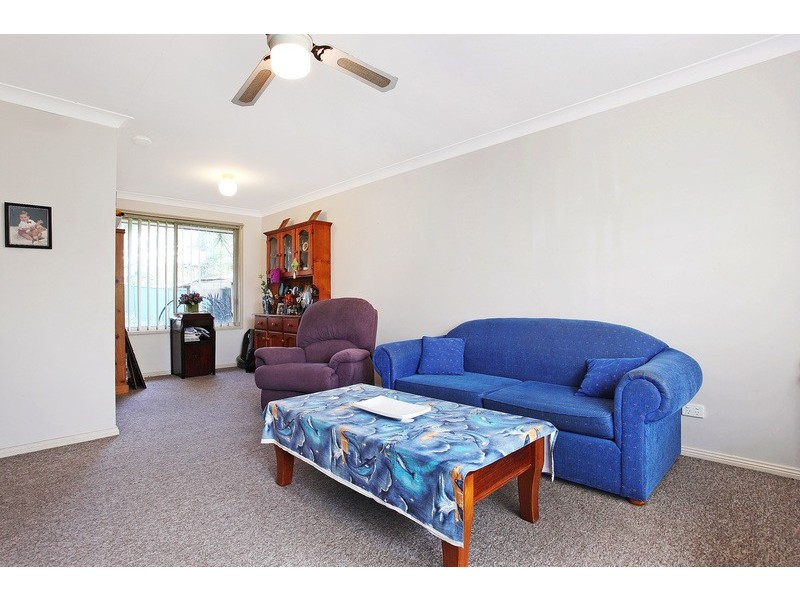Mannering Park NSW 2259