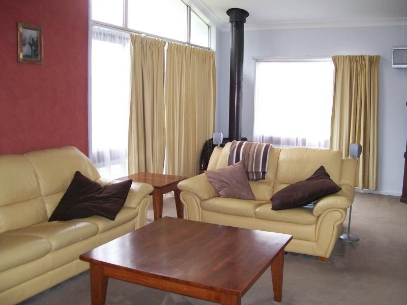 36 Kananook Crescent, Belmont North NSW 2280