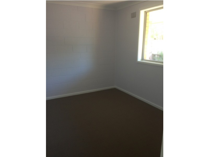 4/13 Charles Street, Warners Bay NSW 2282