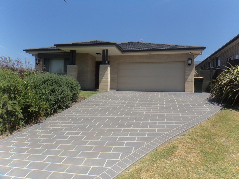 3  Dromedary Close, Cameron Park NSW 2285