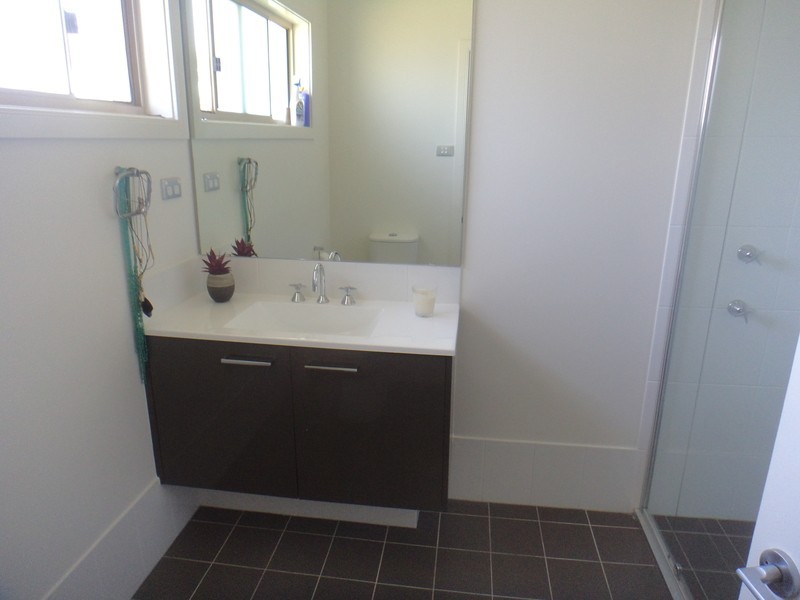 3  Dromedary Close, Cameron Park NSW 2285