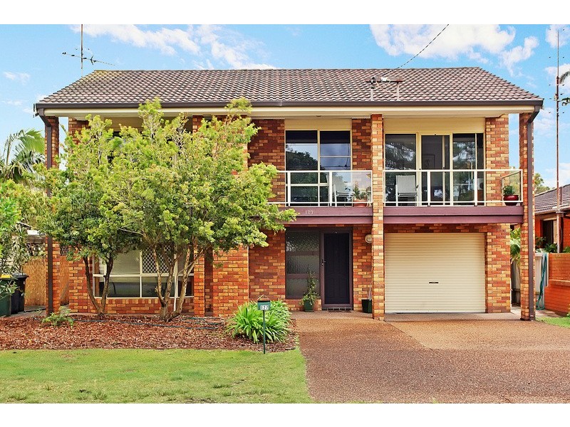 Blacksmiths NSW 2281