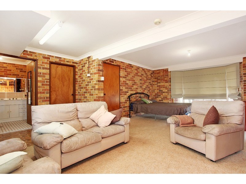 Blacksmiths NSW 2281