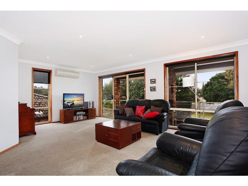 Blacksmiths NSW 2281