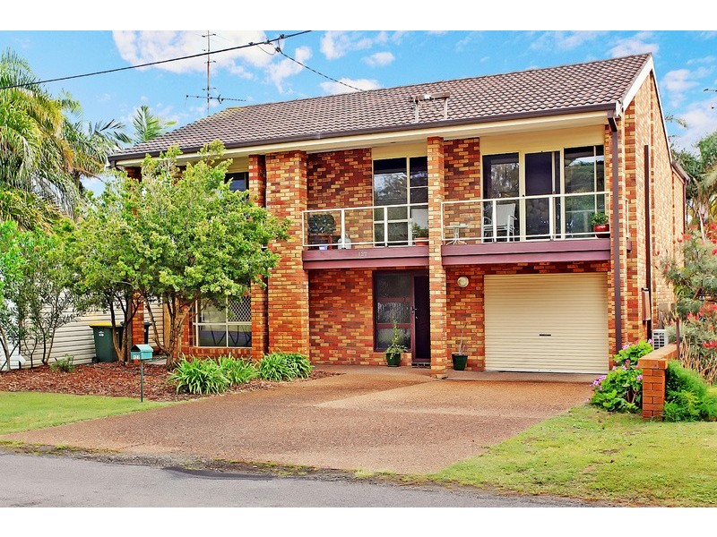 Blacksmiths NSW 2281