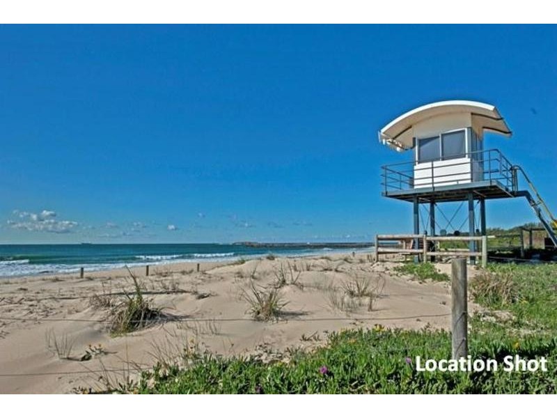 Blacksmiths NSW 2281