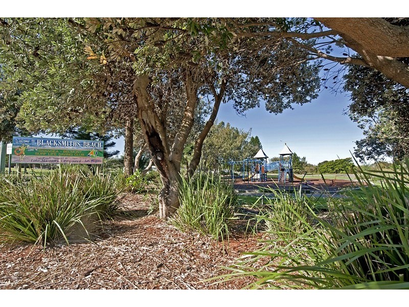 Blacksmiths NSW 2281