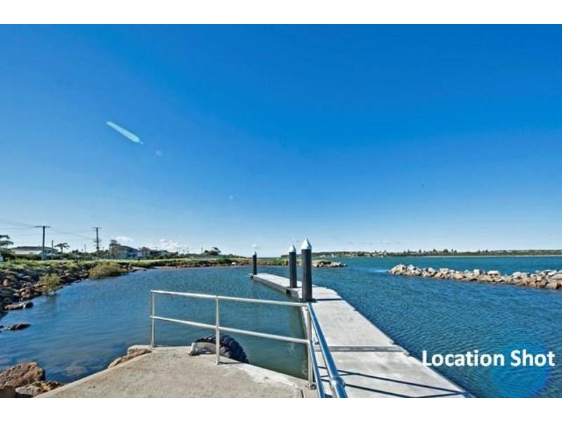 Blacksmiths NSW 2281