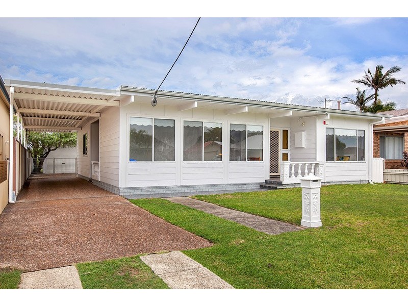 Blacksmiths NSW 2281