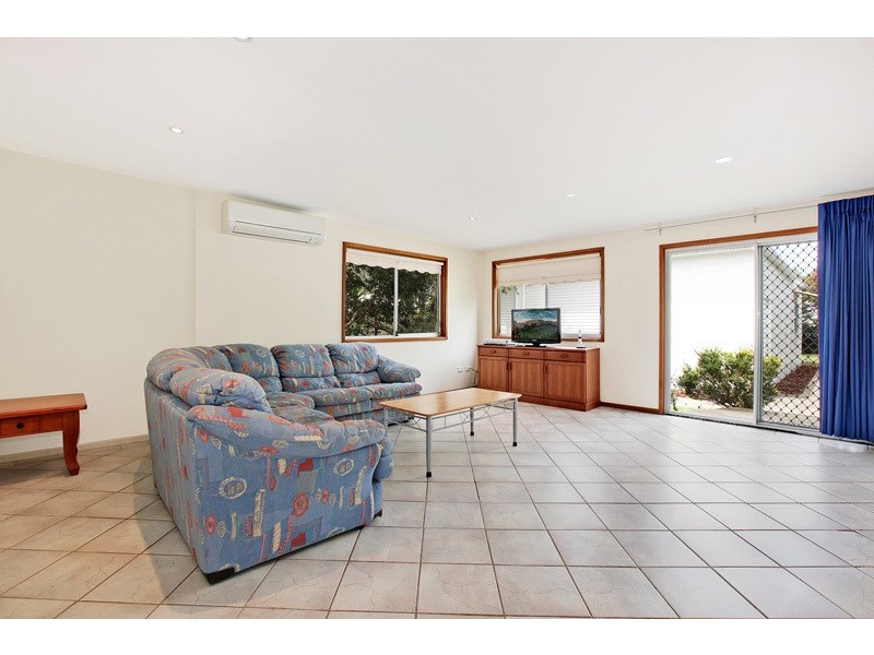 Blacksmiths NSW 2281