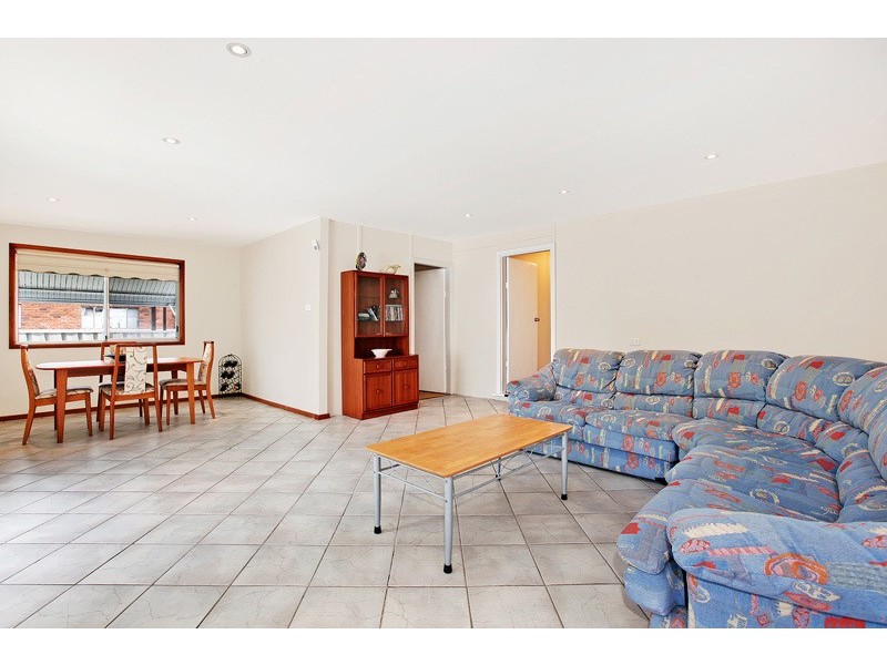 Blacksmiths NSW 2281