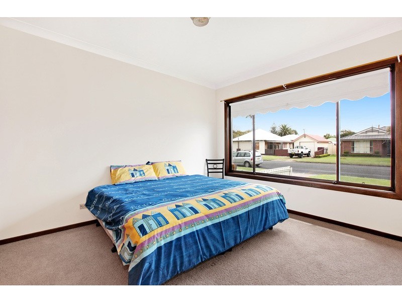 Blacksmiths NSW 2281