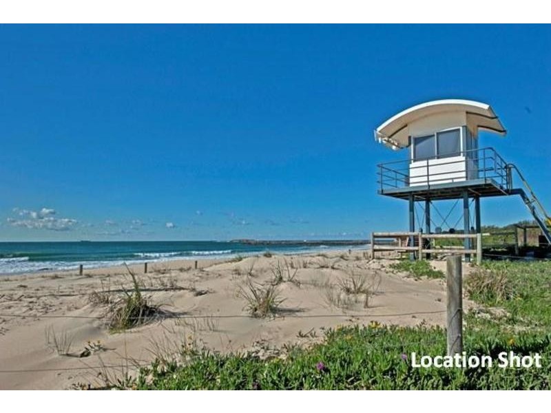 Blacksmiths NSW 2281