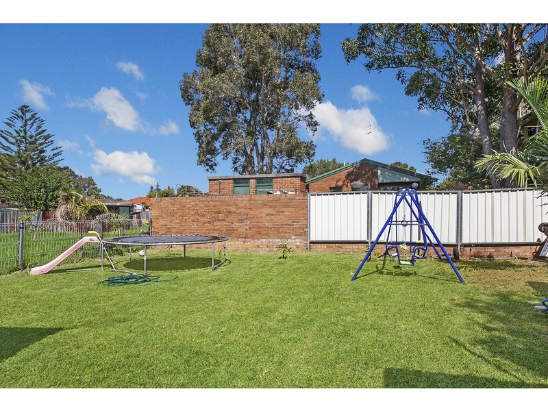 44 Emily Street, Marks Point NSW 2280