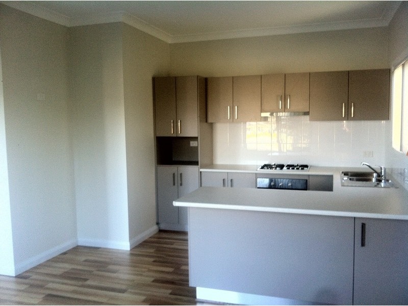 5a Robert Street, Belmont South NSW 2280