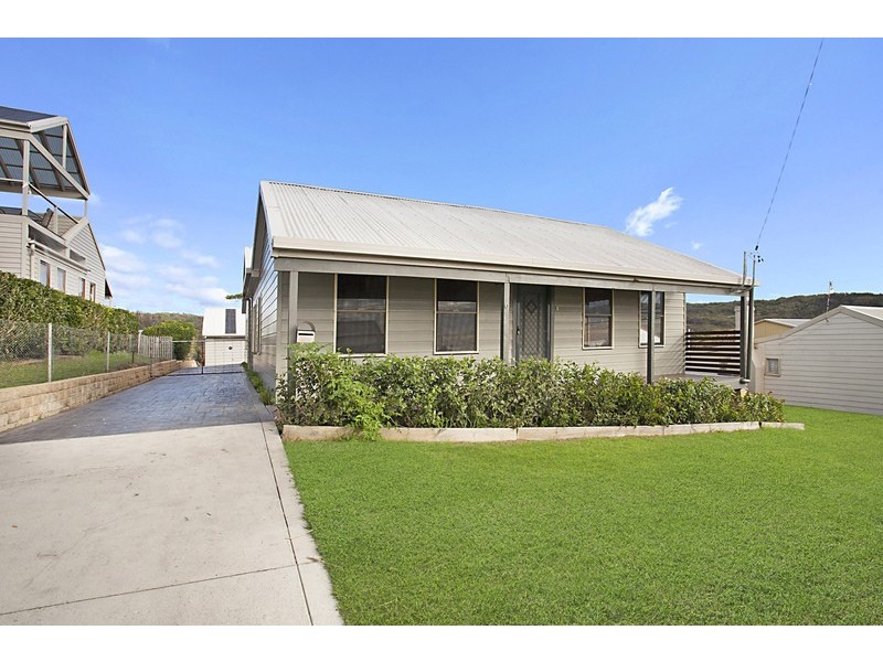 6 Clarke Street, Catherine Hill Bay NSW 2281