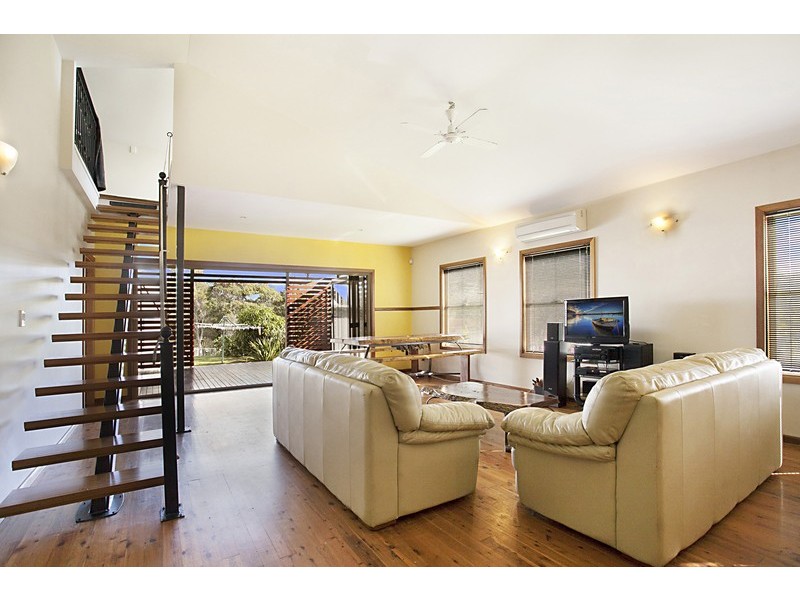 6 Clarke Street, Catherine Hill Bay NSW 2281