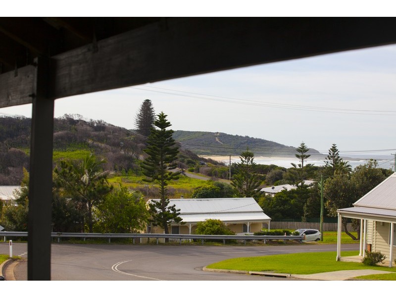 6 Clarke Street, Catherine Hill Bay NSW 2281