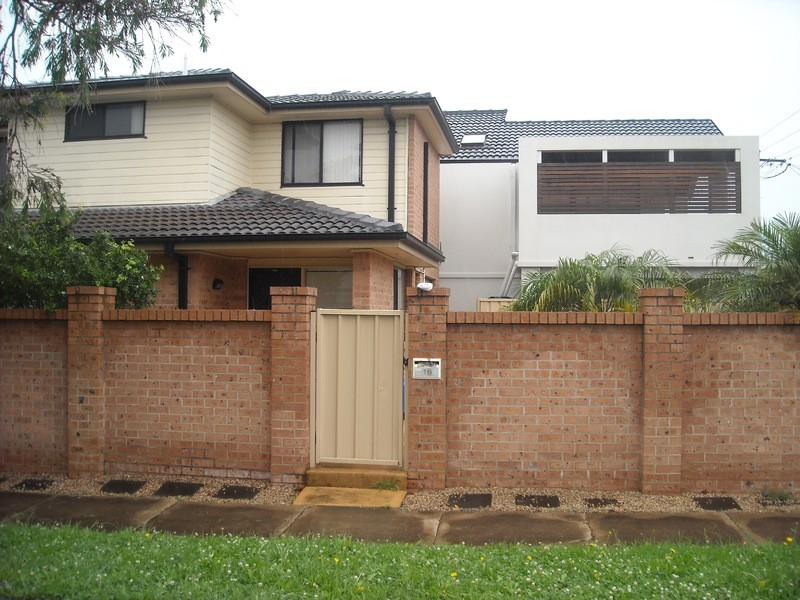 16 Dent Street, Merewether NSW 2291