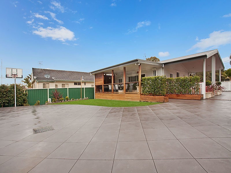 57 Floraville Road, Belmont North NSW 2280