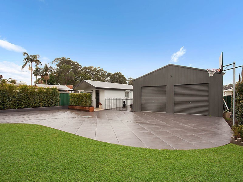 57 Floraville Road, Belmont North NSW 2280