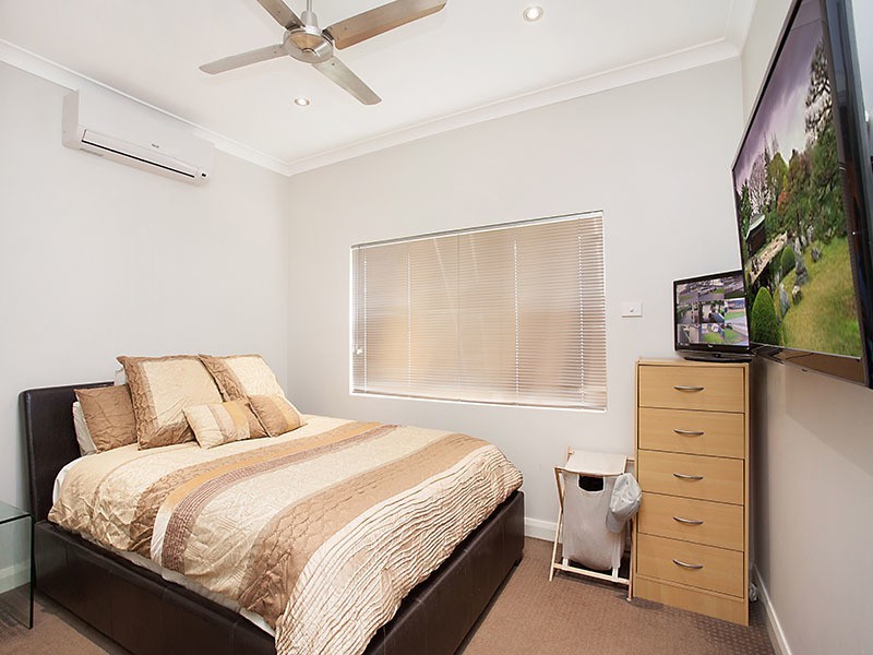 57 Floraville Road, Belmont North NSW 2280