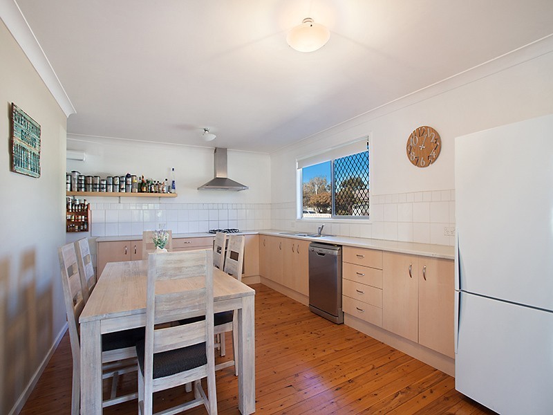 14  Ashley Street, Marks Point NSW 2280