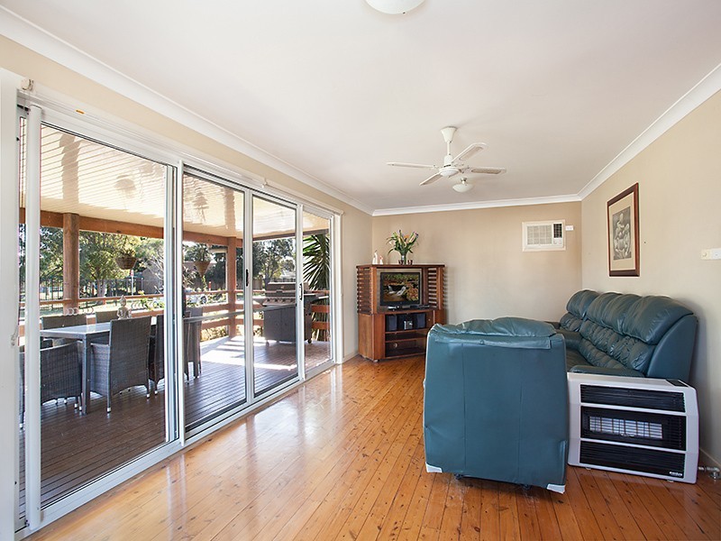14  Ashley Street, Marks Point NSW 2280