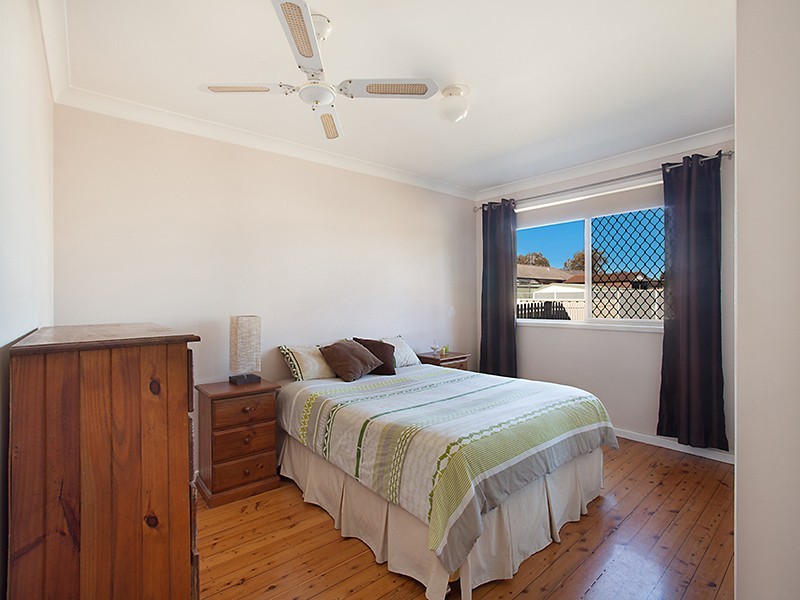 14  Ashley Street, Marks Point NSW 2280