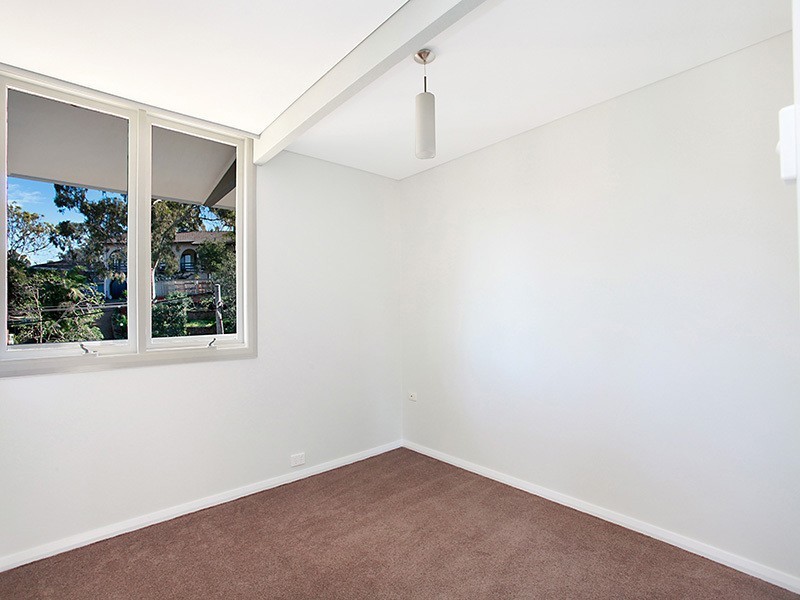 4 Abney Close, Eleebana NSW 2282